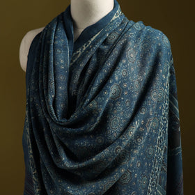 Merino wool natural dyed handwoven hand shawl 16