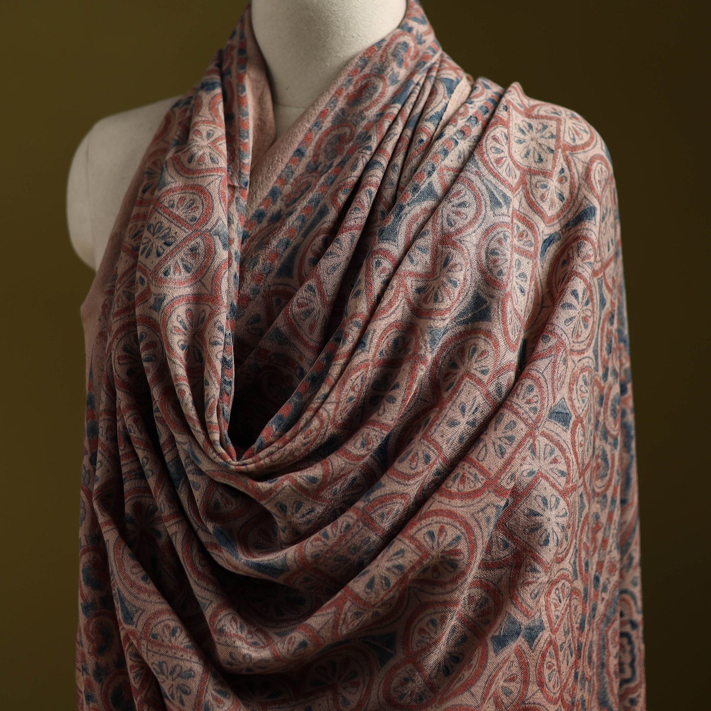 Merino wool natural dyed handwoven hand shawl 17