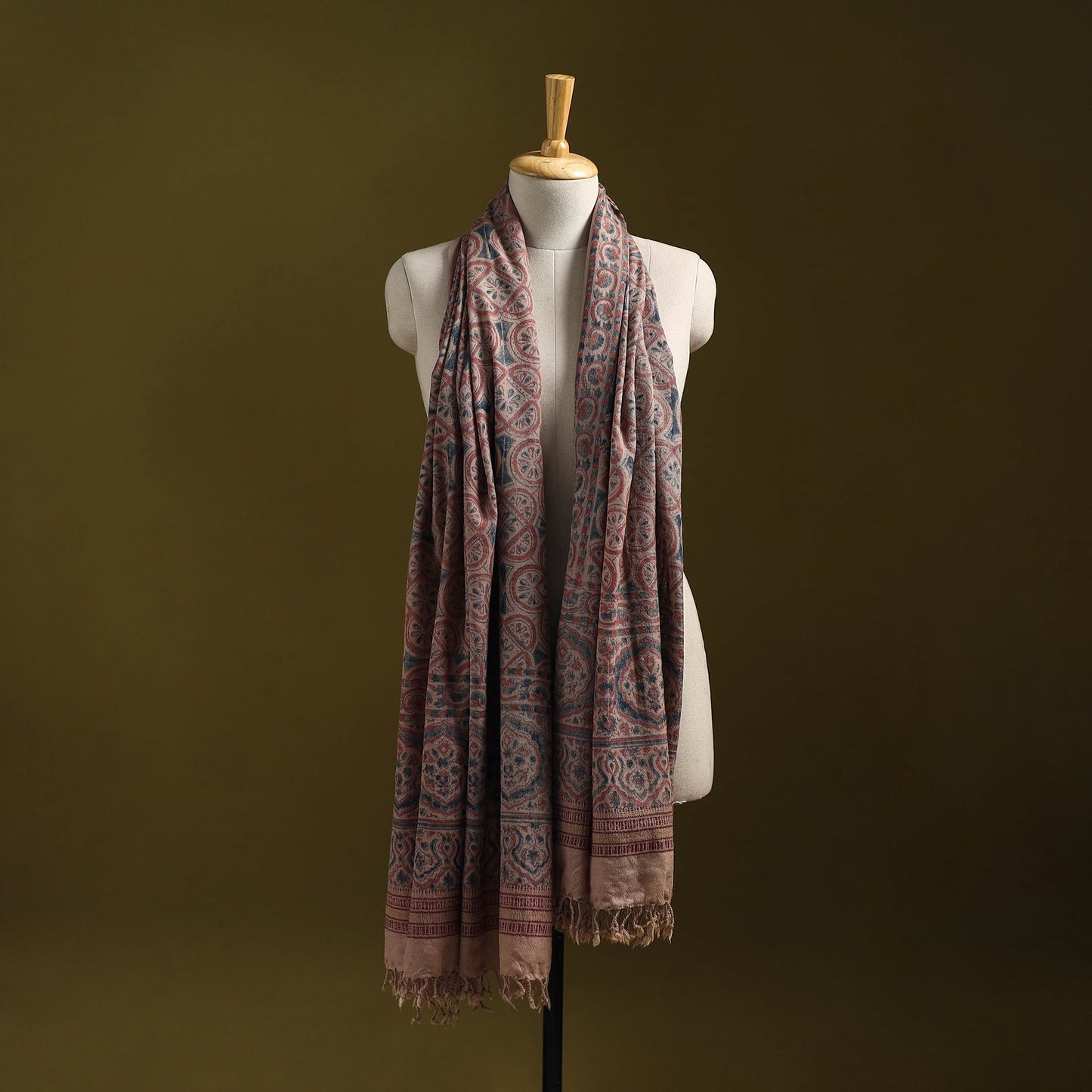 Merino wool natural dyed handwoven hand shawl 17