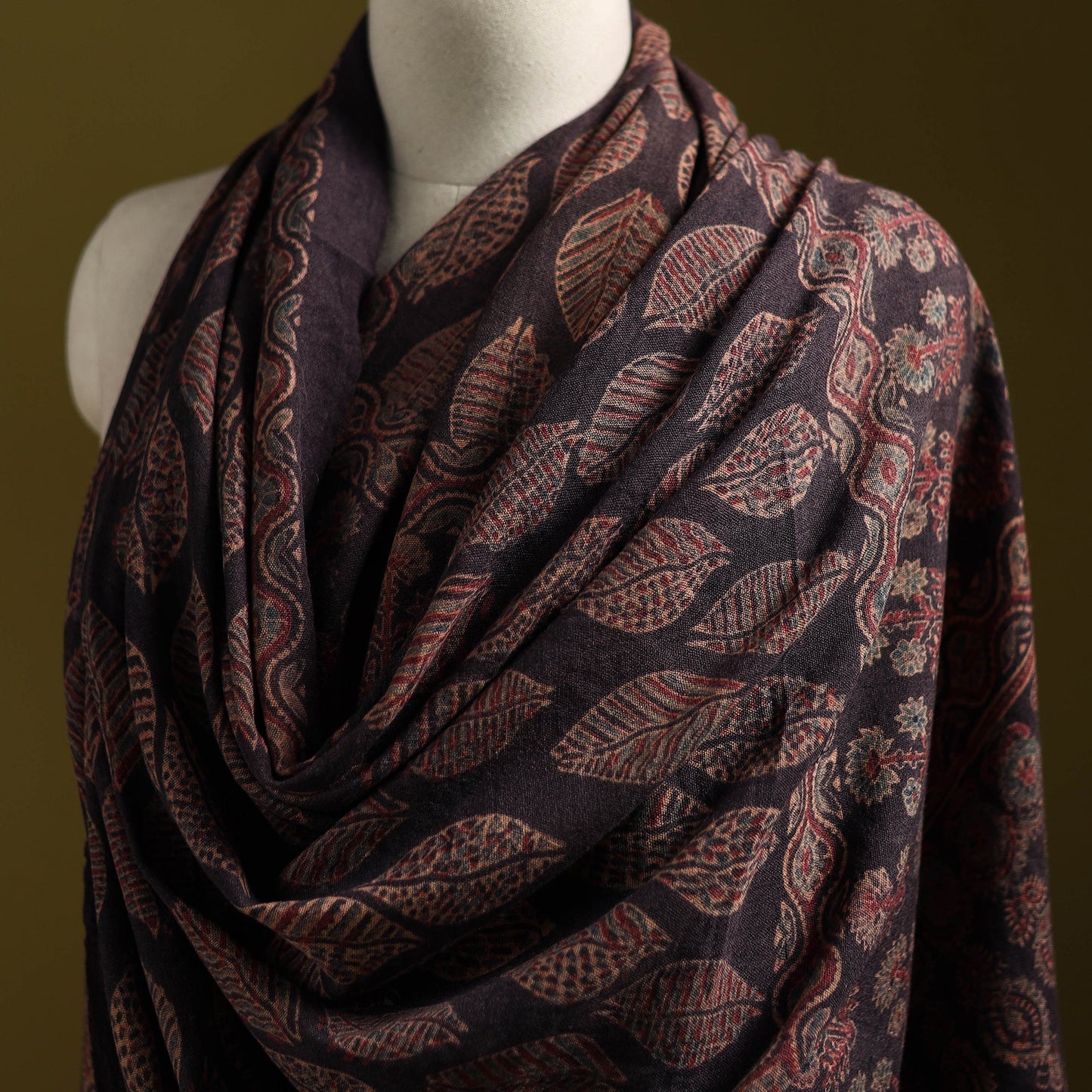 Merino wool natural dyed handwoven hand shawl 19