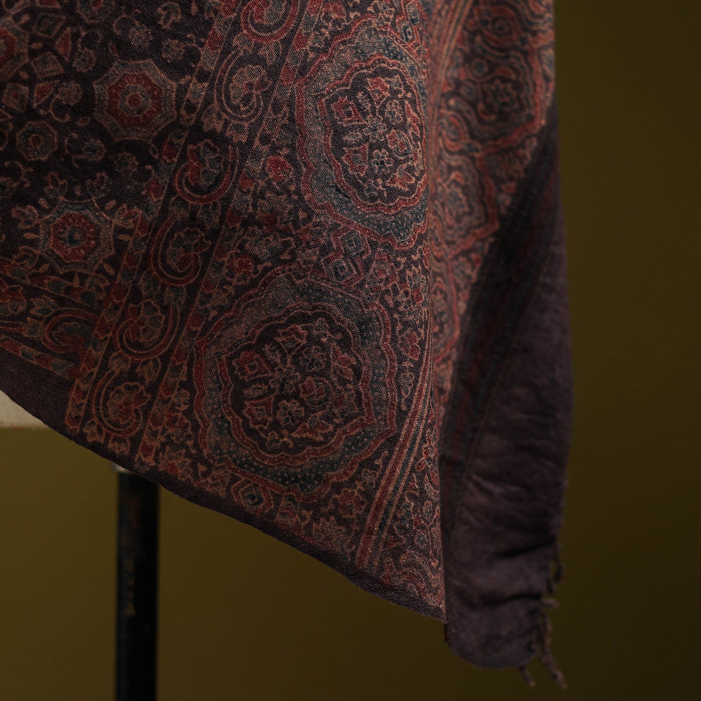 Merino wool natural dyed handwoven hand shawl 22