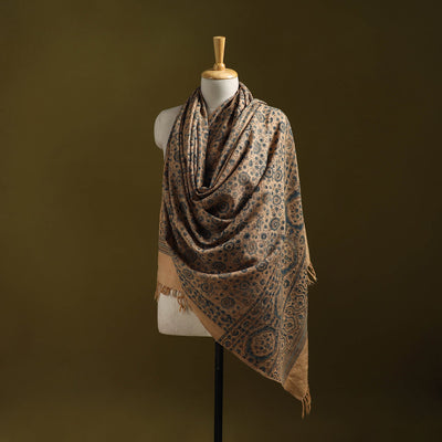 Merino wool natural dyed handwoven hand shawl 23