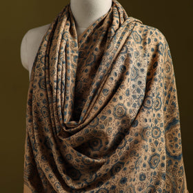 Merino wool natural dyed handwoven hand shawl 23