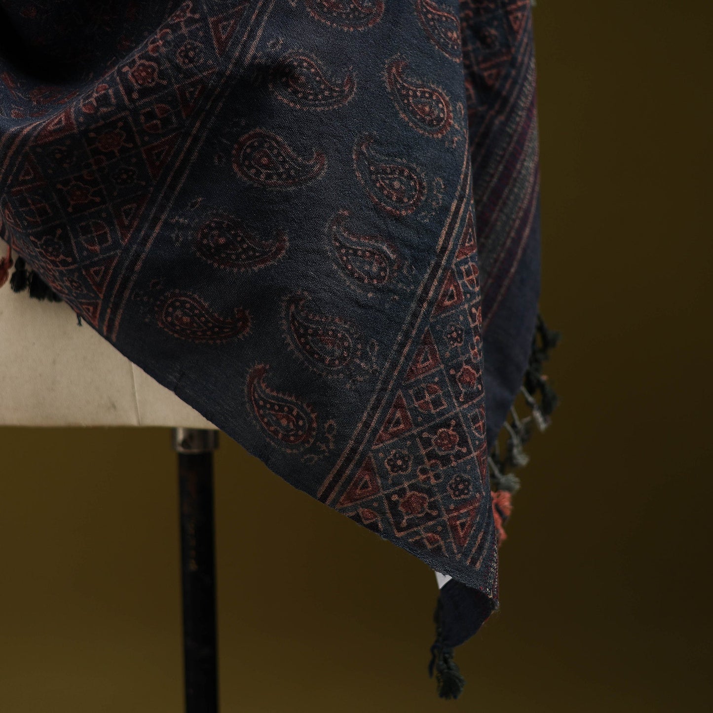 Merino wool natural dyed handwoven hand shawl 24