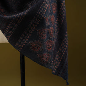 Merino wool natural dyed handwoven hand shawl 25