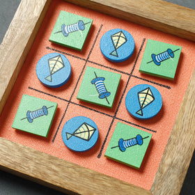  Miniature Handpainted Pine Wood Magnetic Tic Tac Toe 