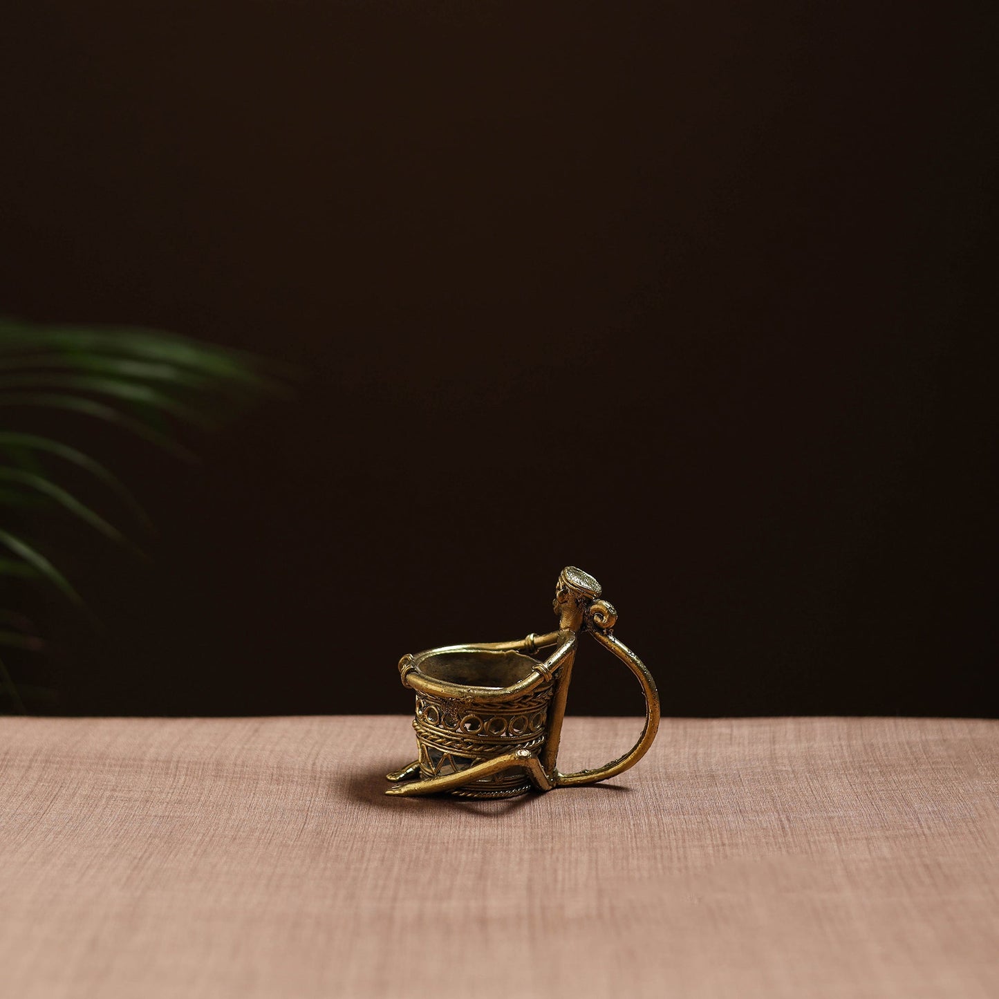  Dokra Art Handmade Metal Craft Pen Stand 