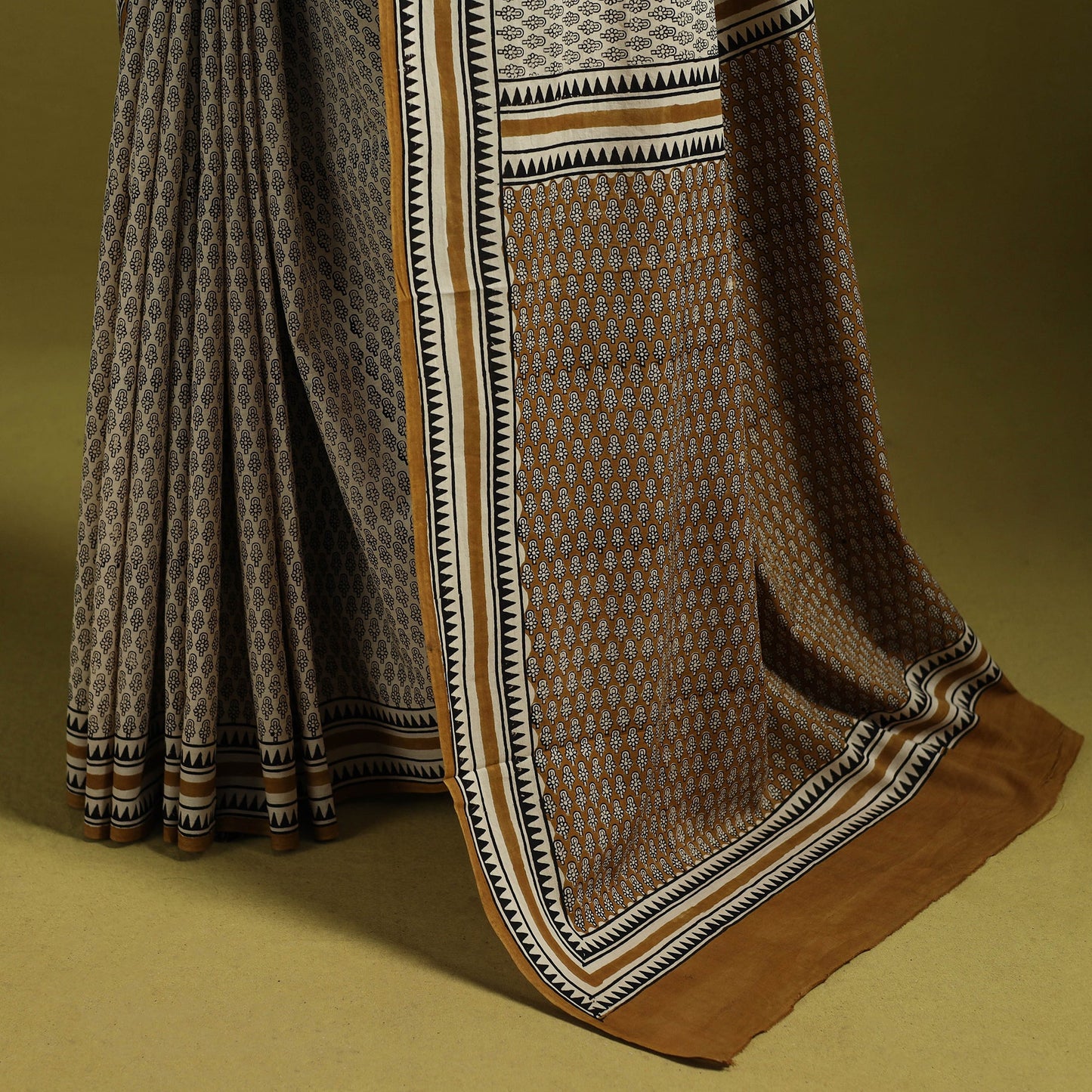 Mul cotton hand bagru saree 05 - handcrafted