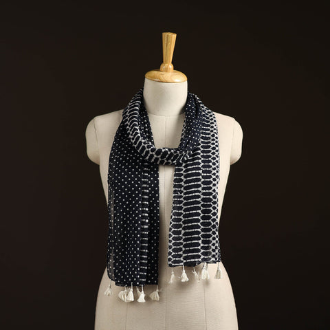 Mul cotton kutch hand batik stole with tassels 10