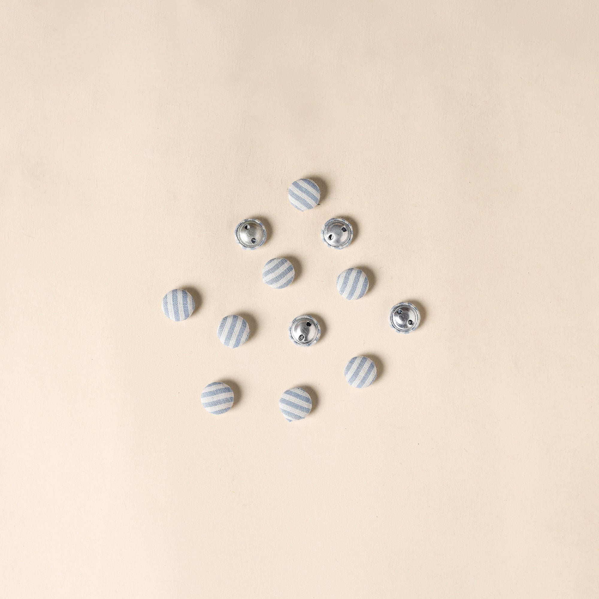  Multicolor Handmade Fabric Button Small at iTokri