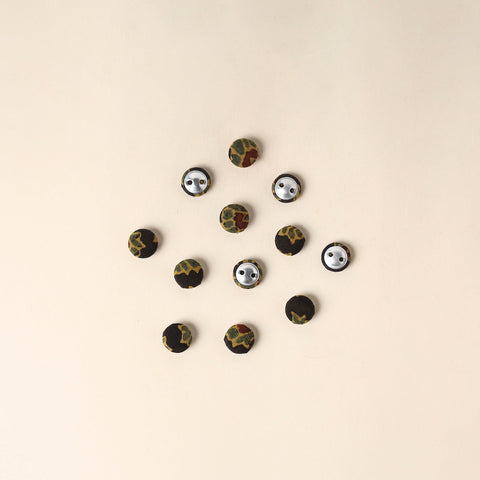  Multicolor Handmade Fabric Button Small at iTokri
