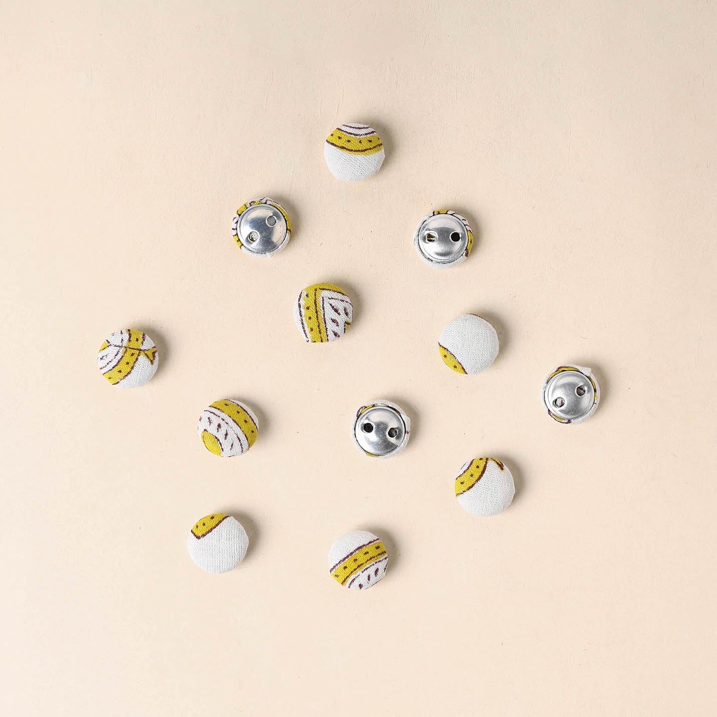  Multicolor Handmade Fabric Button Small at iTokri