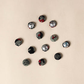  Multicolor Handmade Fabric Button Small at iTokri
