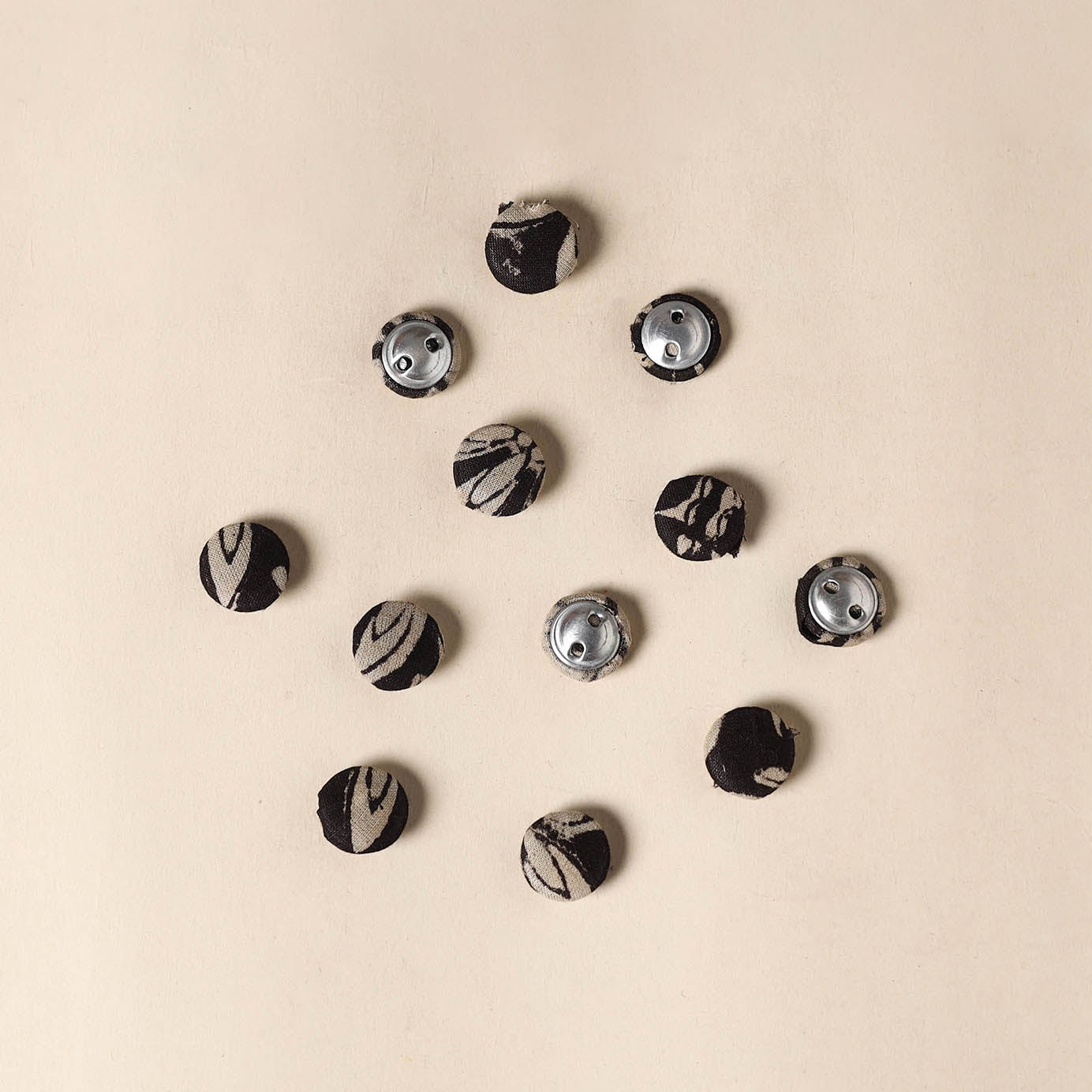  Multicolor Handmade Fabric Button Small at iTokri