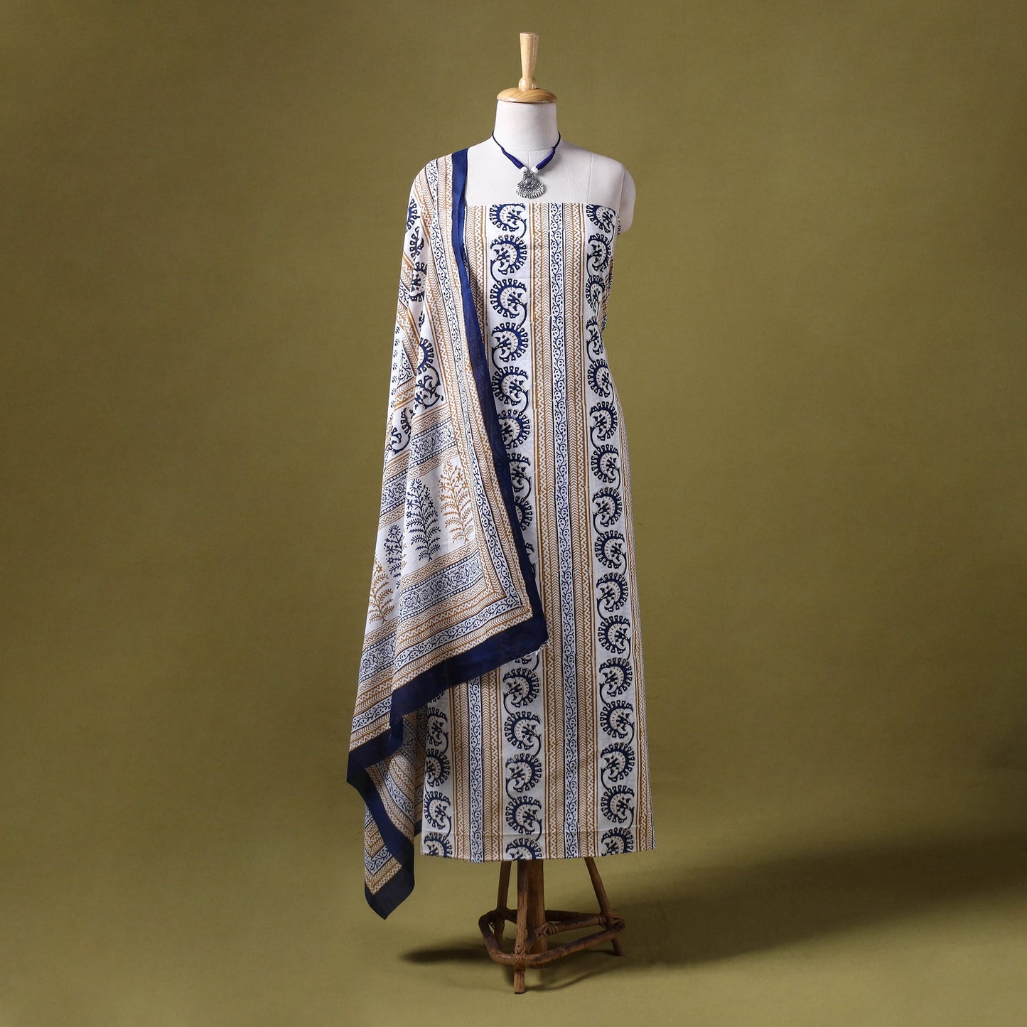 Multicolor 3pc Cotton Bagh Print Dress Material with Jewellery Set