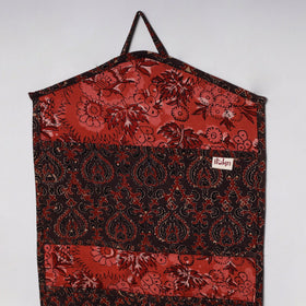 Multicolor - 4 pockets handcrafted cotton wall hanging