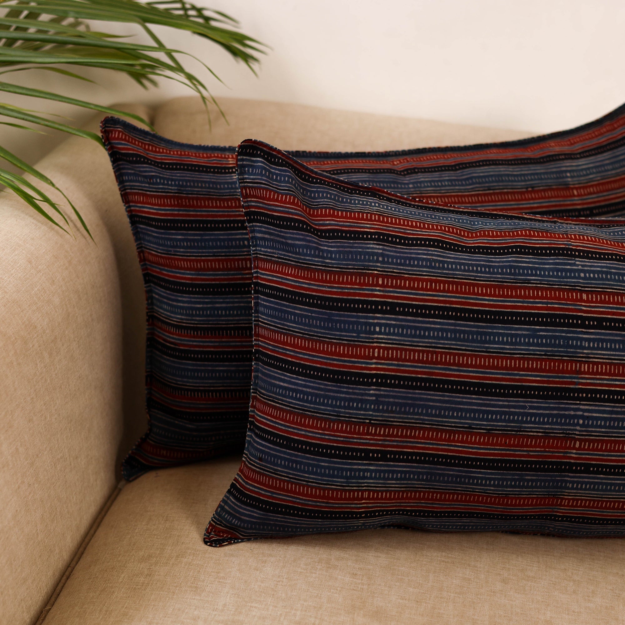 Hand pillow cover (set of 2) 46 - handcrafted