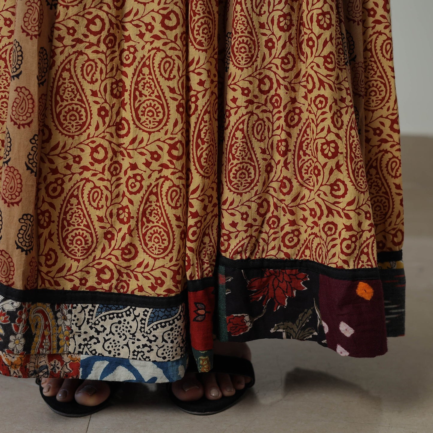 Multicolor - bagh skirt with 24 kali patchwork 03