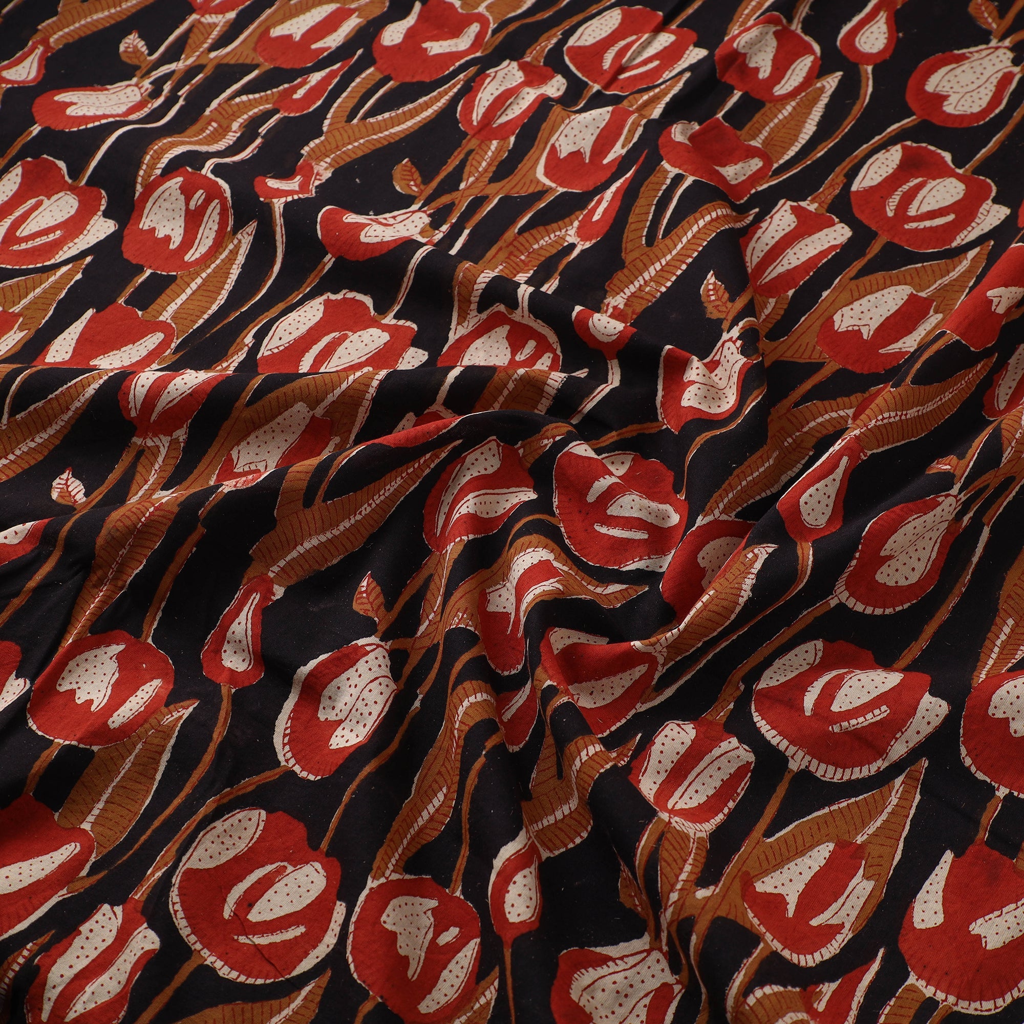  Multicolor Bagru Dabu Print Fabric in Cotton 