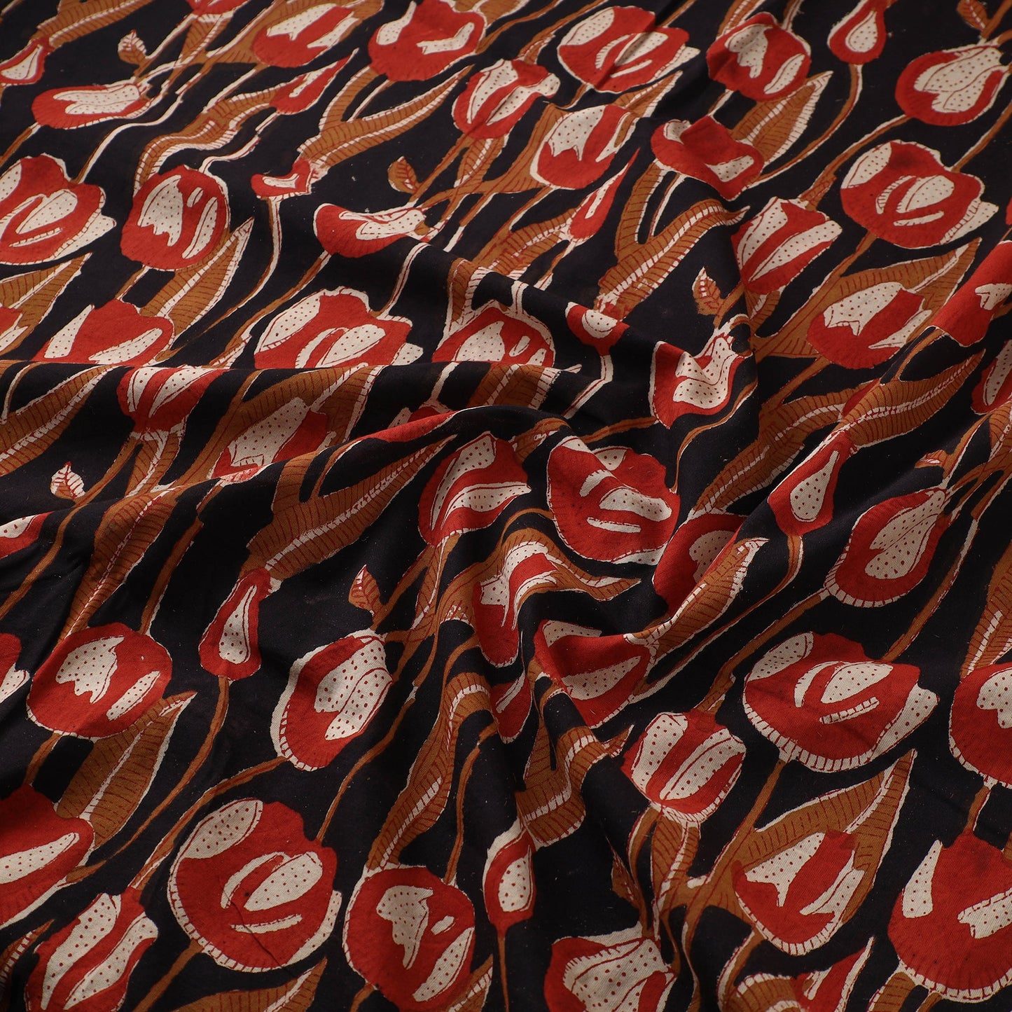  Multicolor Bagru Dabu Print Fabric in Cotton 
