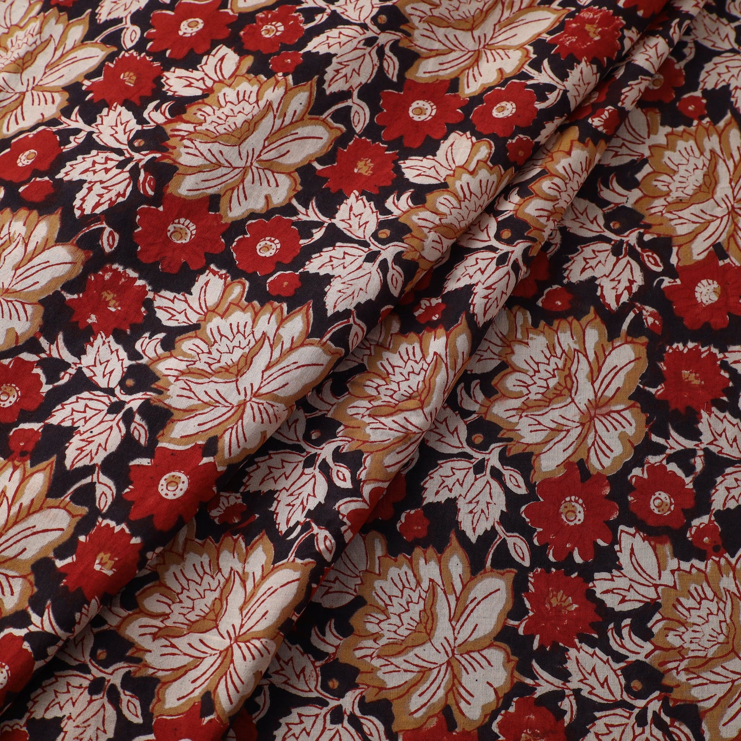  Multicolor Bagru Dabu Print Fabric in Cotton 