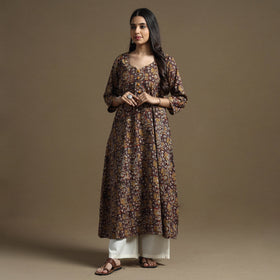 Buy Bagru Hand Block Printed Cotton A-Line Kurta Online at iTokri.com