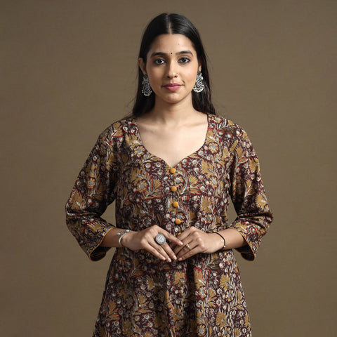 Buy Bagru Hand Block Printed Cotton A-Line Kurta Online at iTokri.com