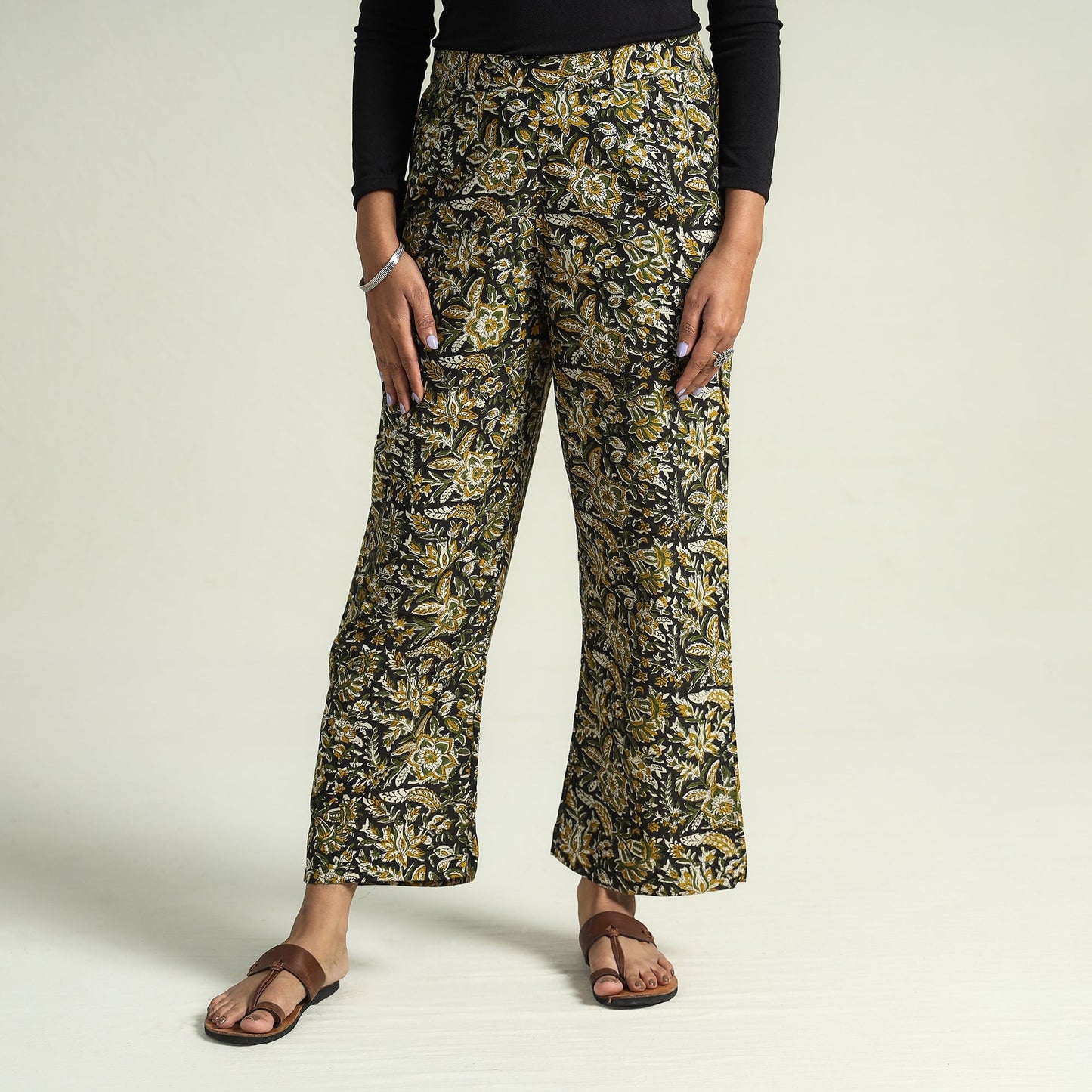  Bagru Block Printed Cotton Elasticated Palazzo Online at iTokri.com