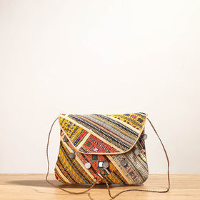  Banjara Vintage Embroidery Mirror & Coin Work Sling Bag Online at iTokri.com 