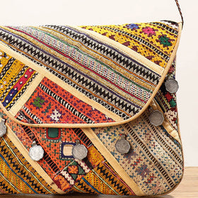  Banjara Vintage Embroidery Mirror & Coin Work Sling Bag Online at iTokri.com 
