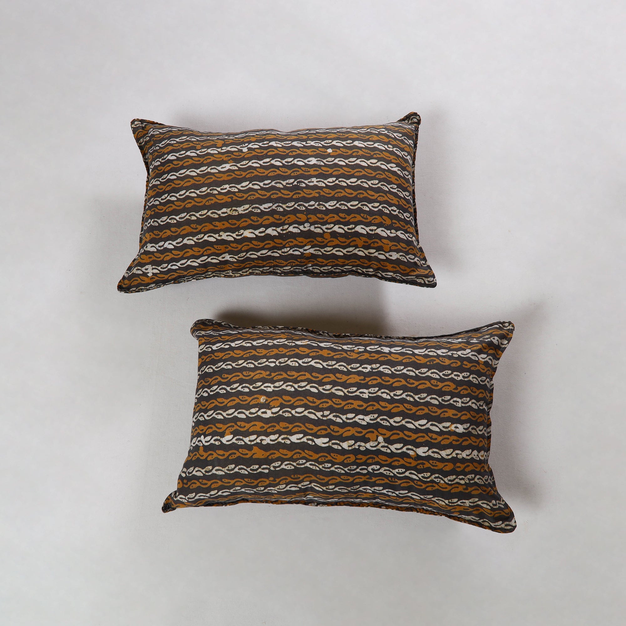 Buy Multicolor Batik Print Cotton Pillow Cover (Set of 2)