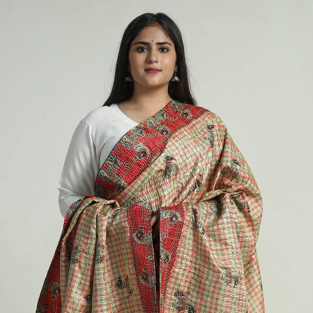 Buy Bengal Kantha Embroidery Patchwork Reversible Silk Dupatta 19 Online at iTokri.com
