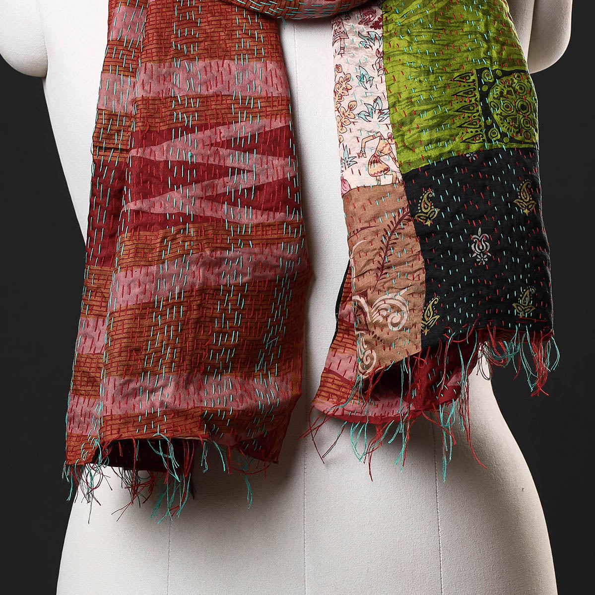  Bengal Kantha Embroidery Patchwork Reversible Silk Stole Online at iTokri.com