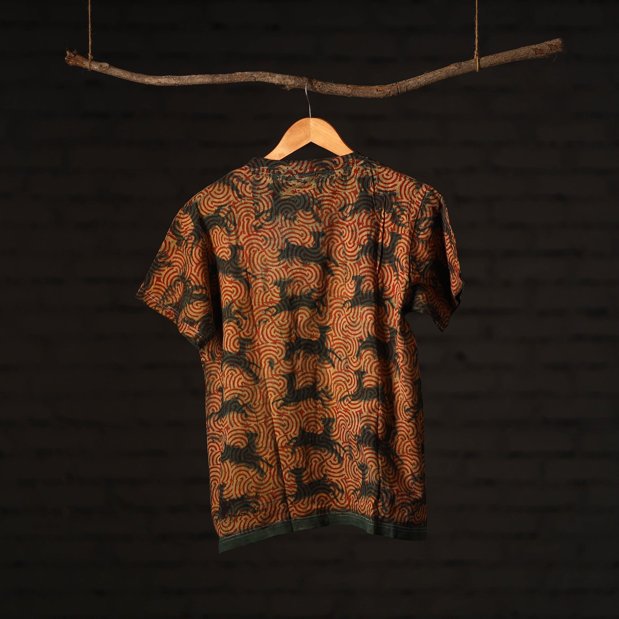 Buy Bindaas Natural Dyed Art Block Print Round Neck T-shirt in Pure Cotton Online at iTokri.com