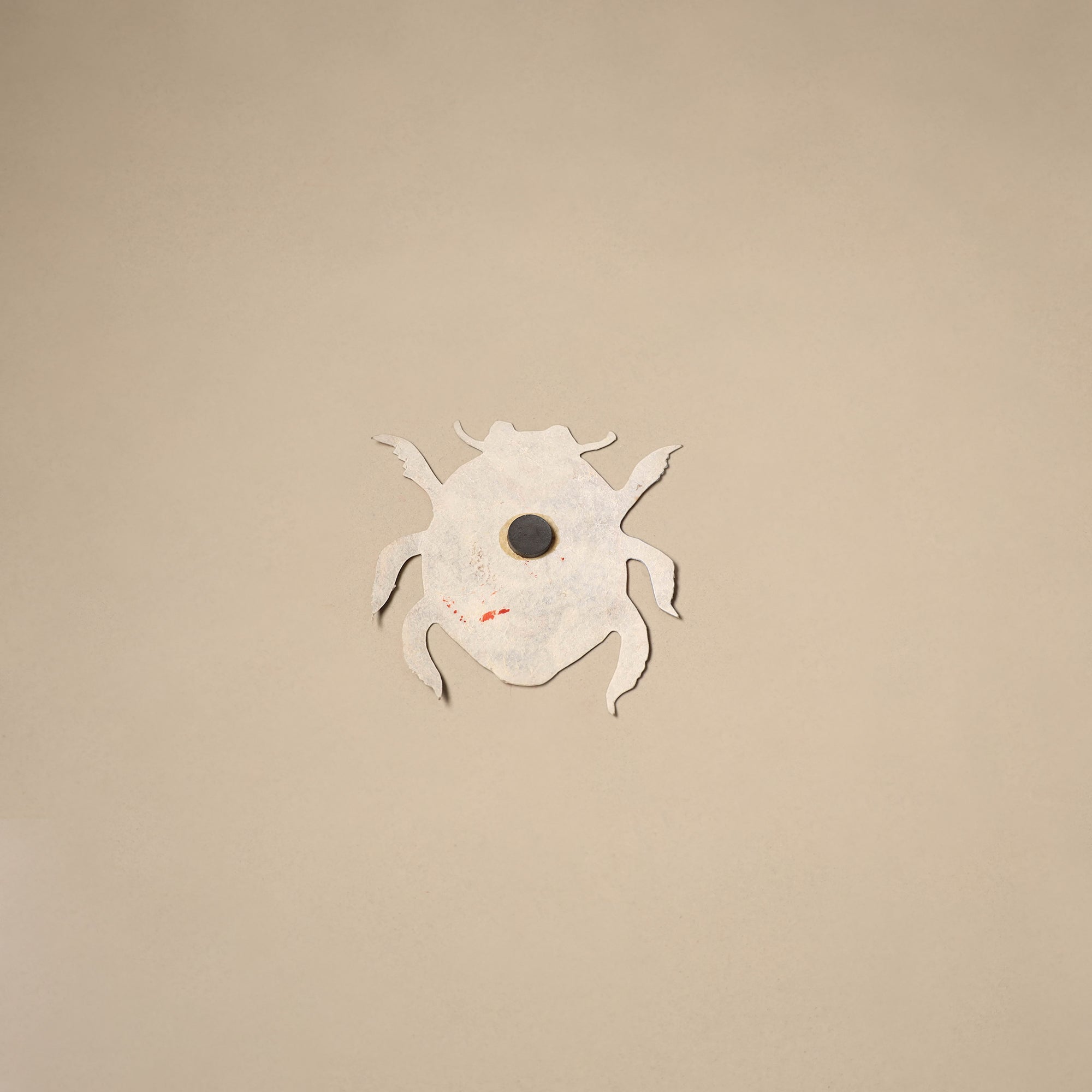 Bug - tholu bommalata leather puppet fridge magnet 01