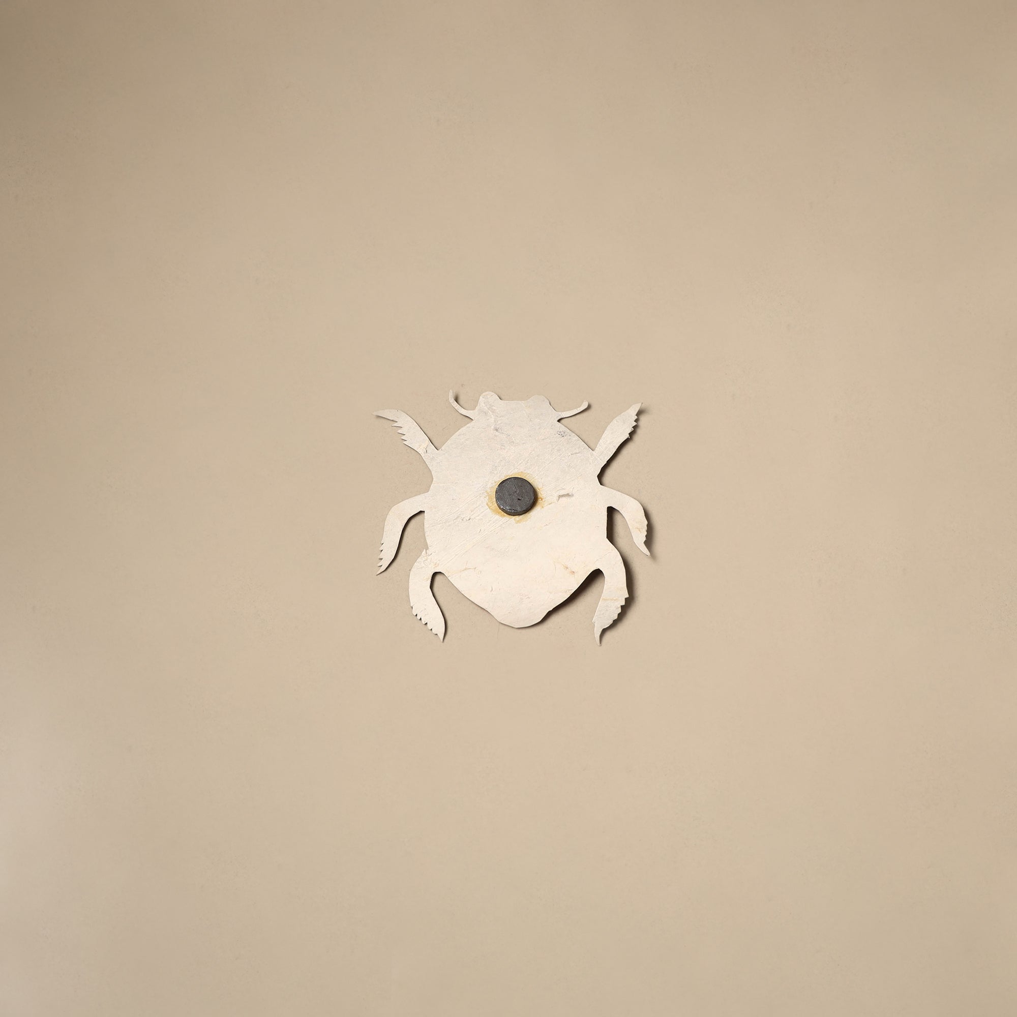 Bug - tholu bommalata leather puppet fridge magnet 08