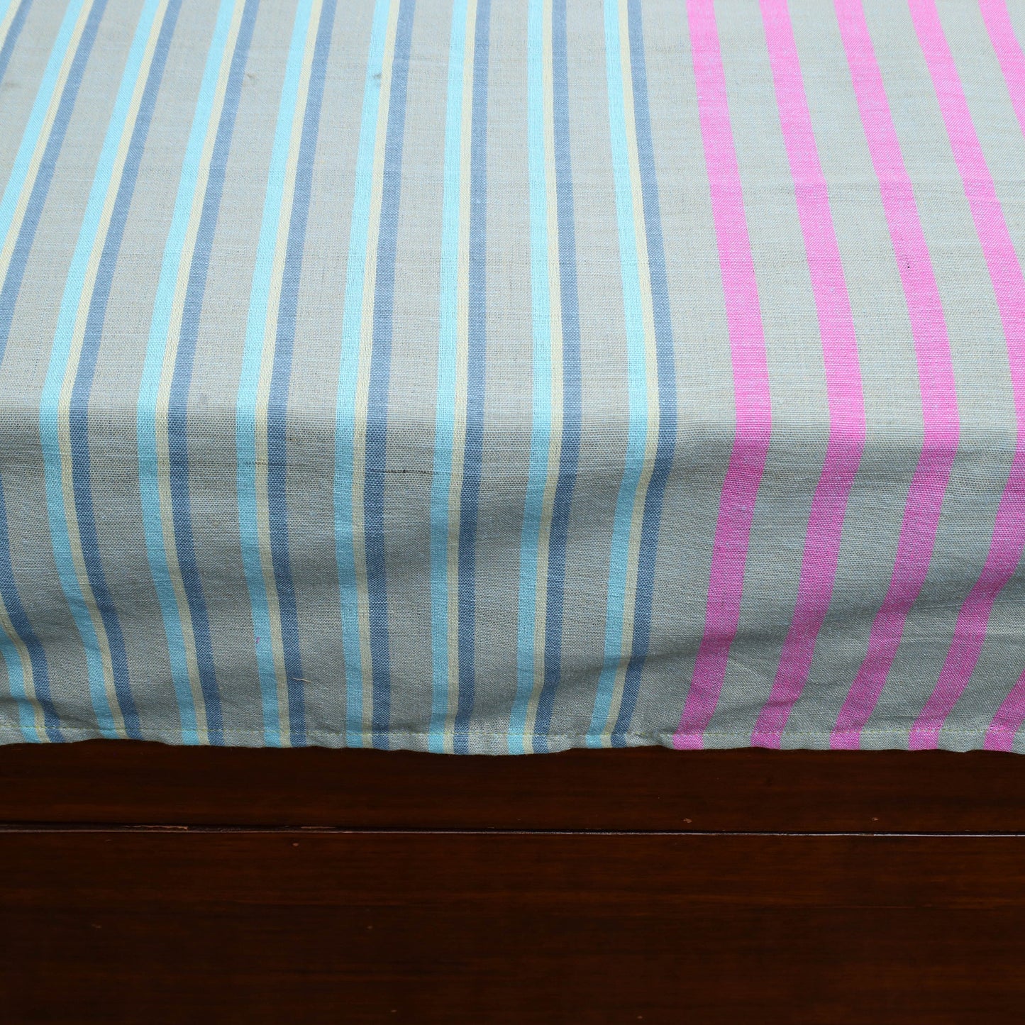 Multicolor - cotton double handloom bed cover (108 x 90 in)