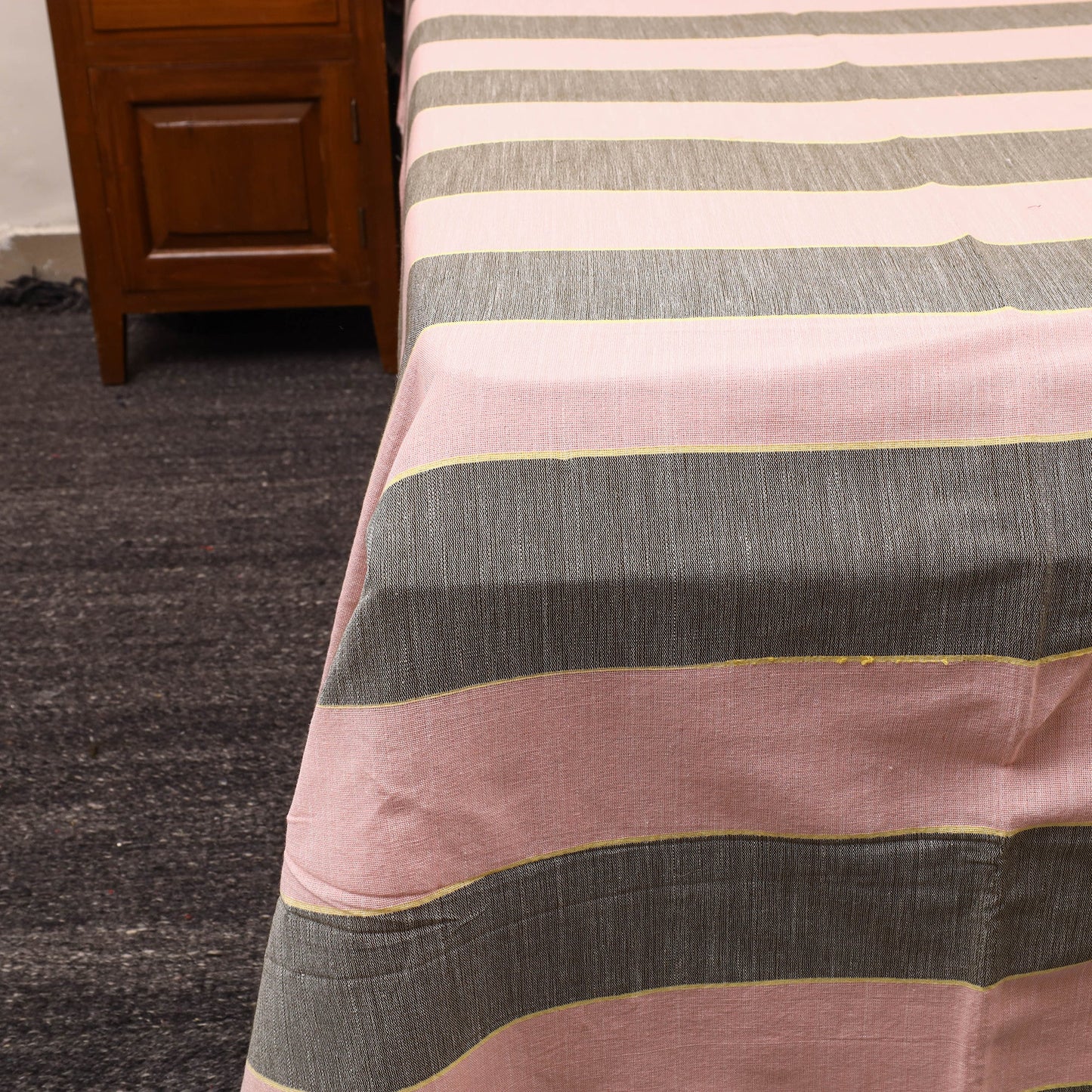 Multicolor - cotton double handloom bed cover (98 x 90 in)