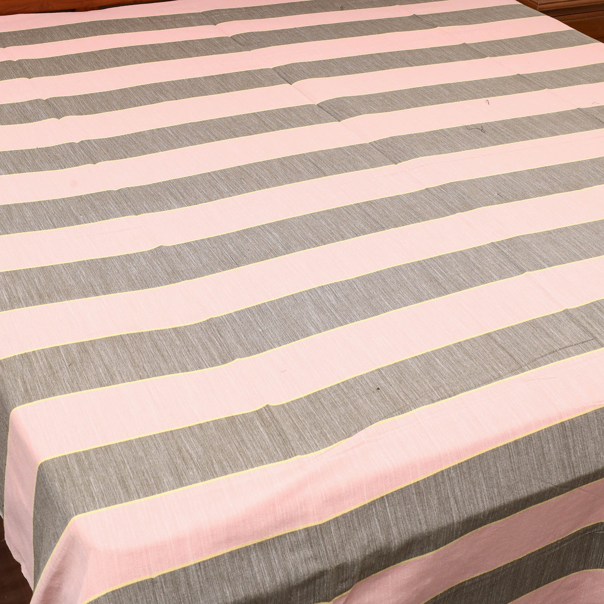 Multicolor - cotton double handloom bed cover (98 x 90 in)