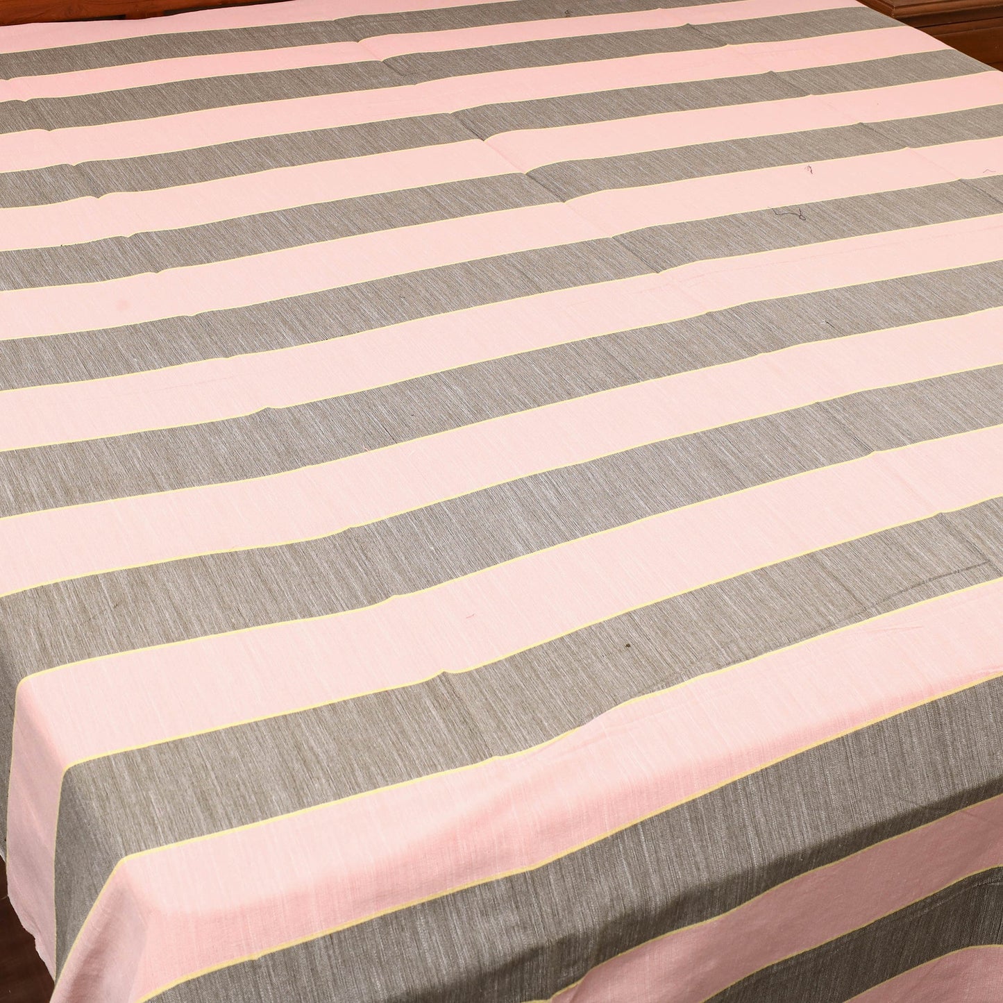 Multicolor - cotton double handloom bed cover (98 x 90 in)