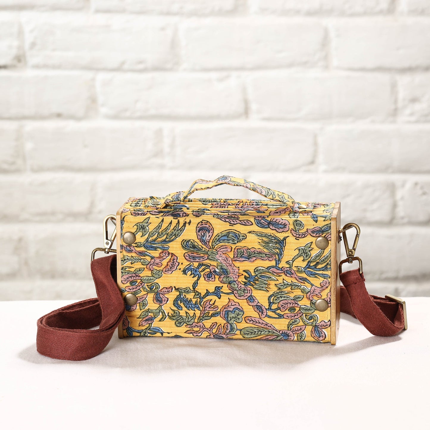 Buy DIY Box Sling Bag / Clutch with Changeable Sleeve Online at iTokri.com 