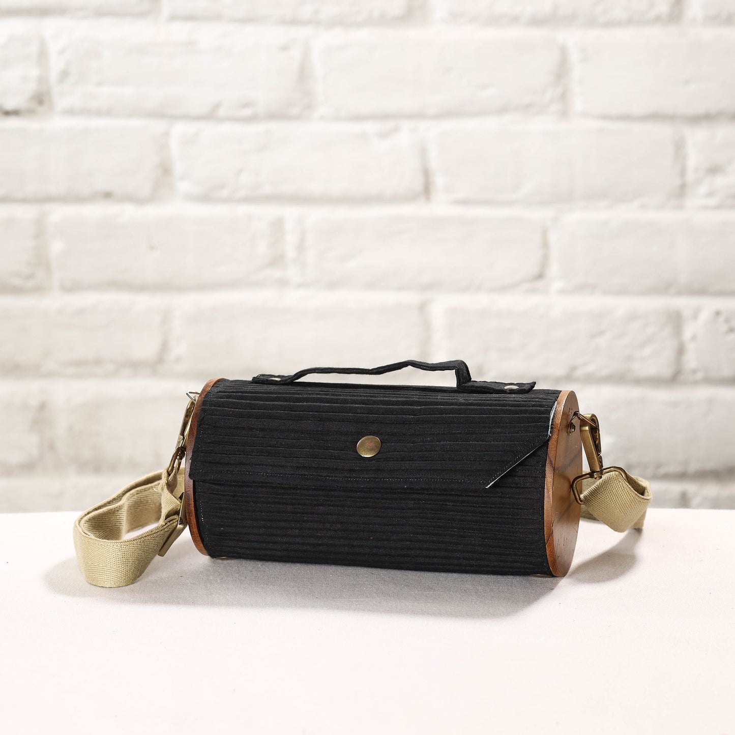 Multicolor DIY Round Sling Bag / Clutch With Changeable Sleeve