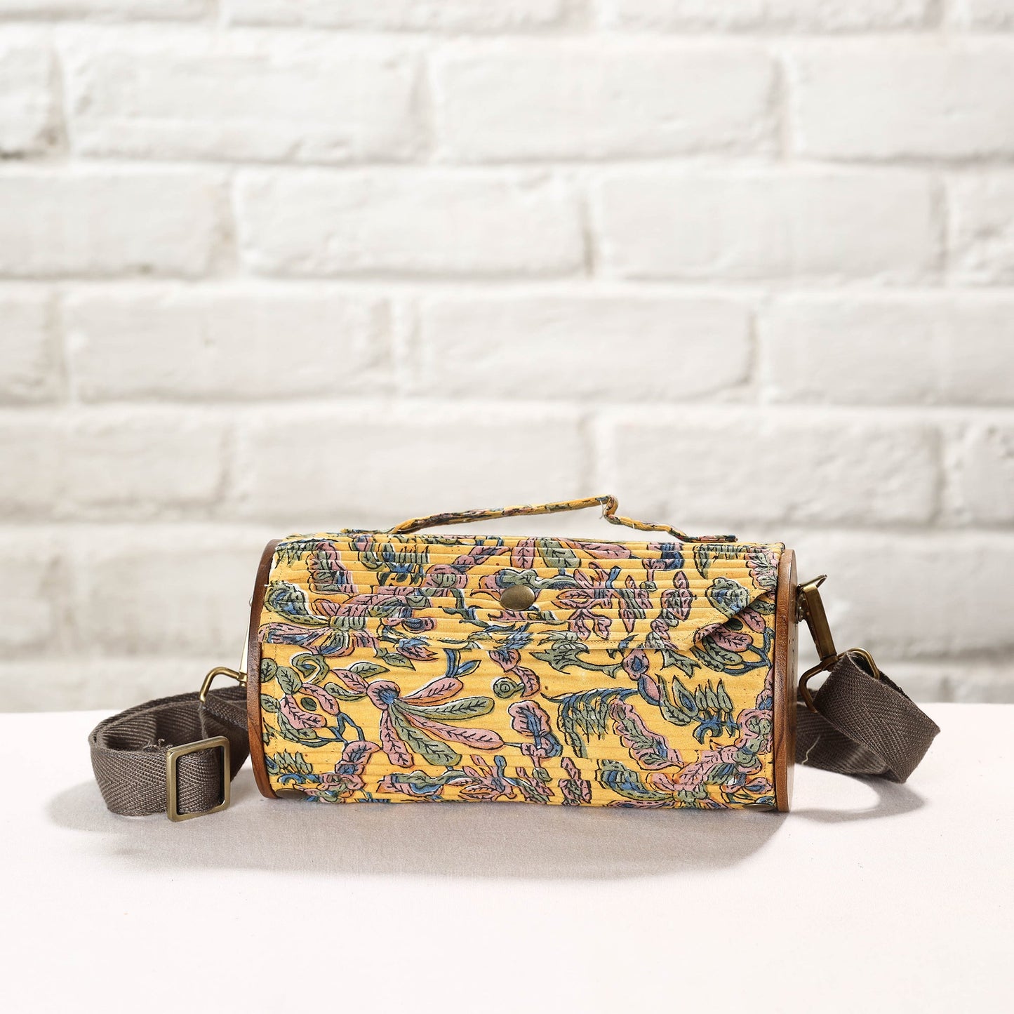 Multicolor DIY Round Sling Bag / Clutch With Changeable Sleeve