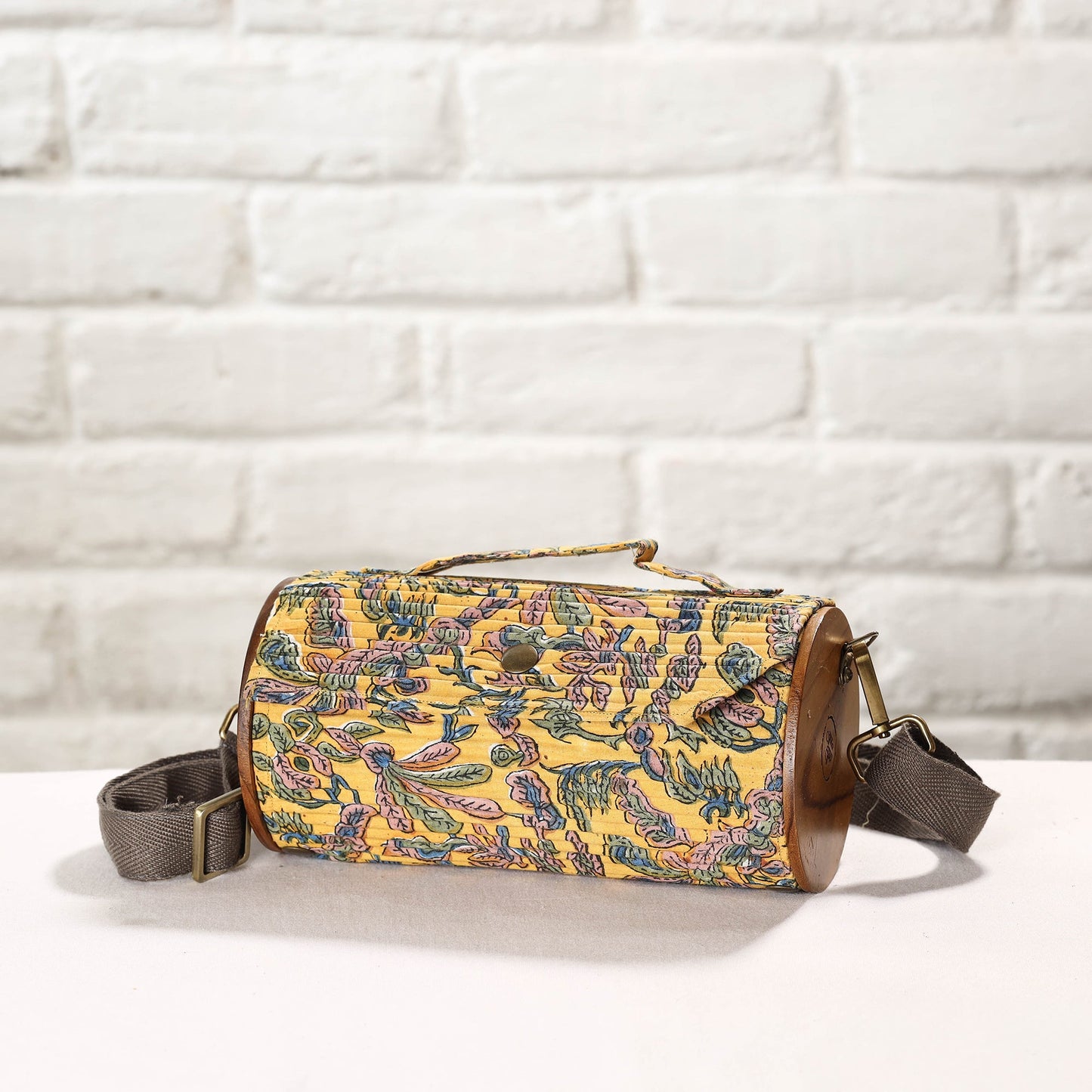 Multicolor DIY Round Sling Bag / Clutch With Changeable Sleeve