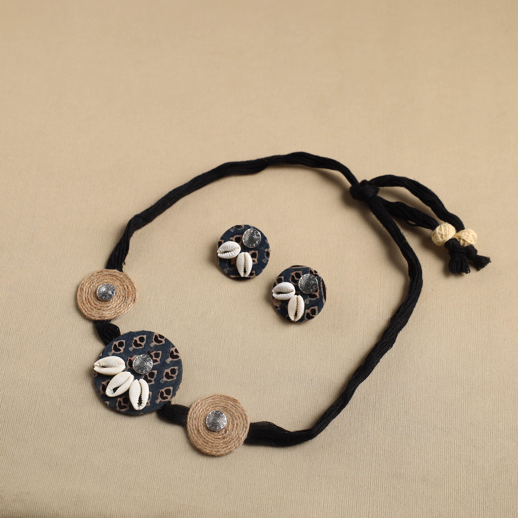 Multicolor - fabart jute choker necklace set 24