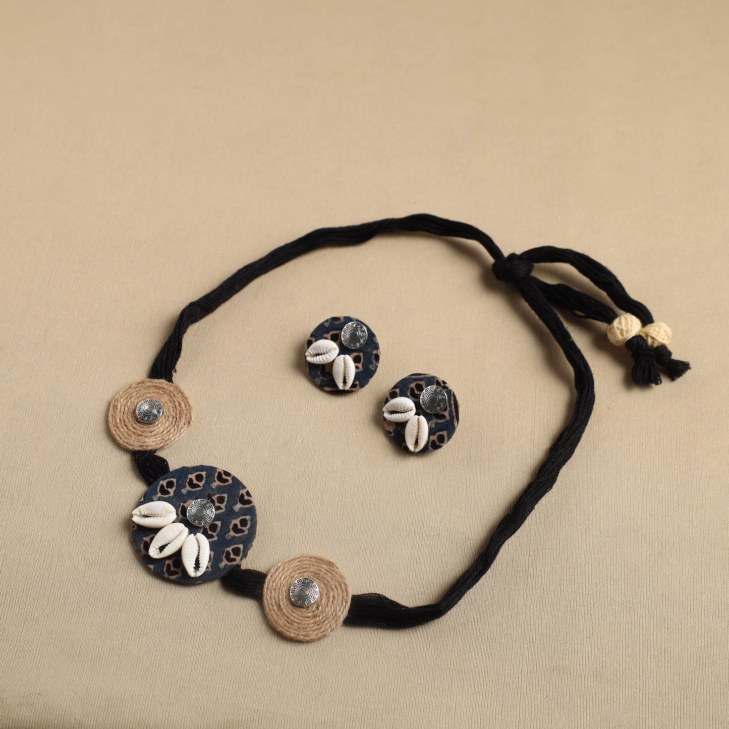 Multicolor - fabart jute choker necklace set 24