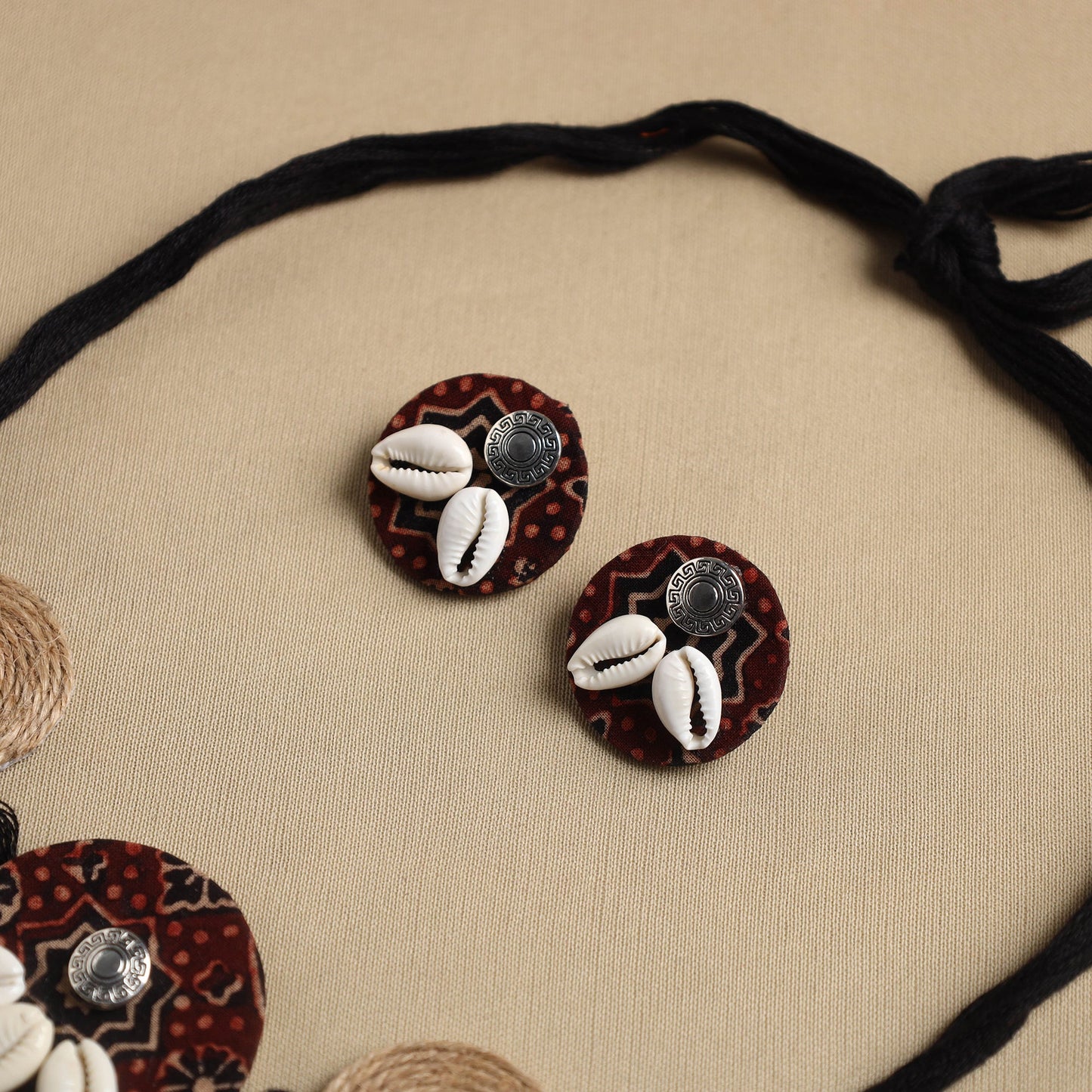 Fabart Jute Choker Necklace Set 