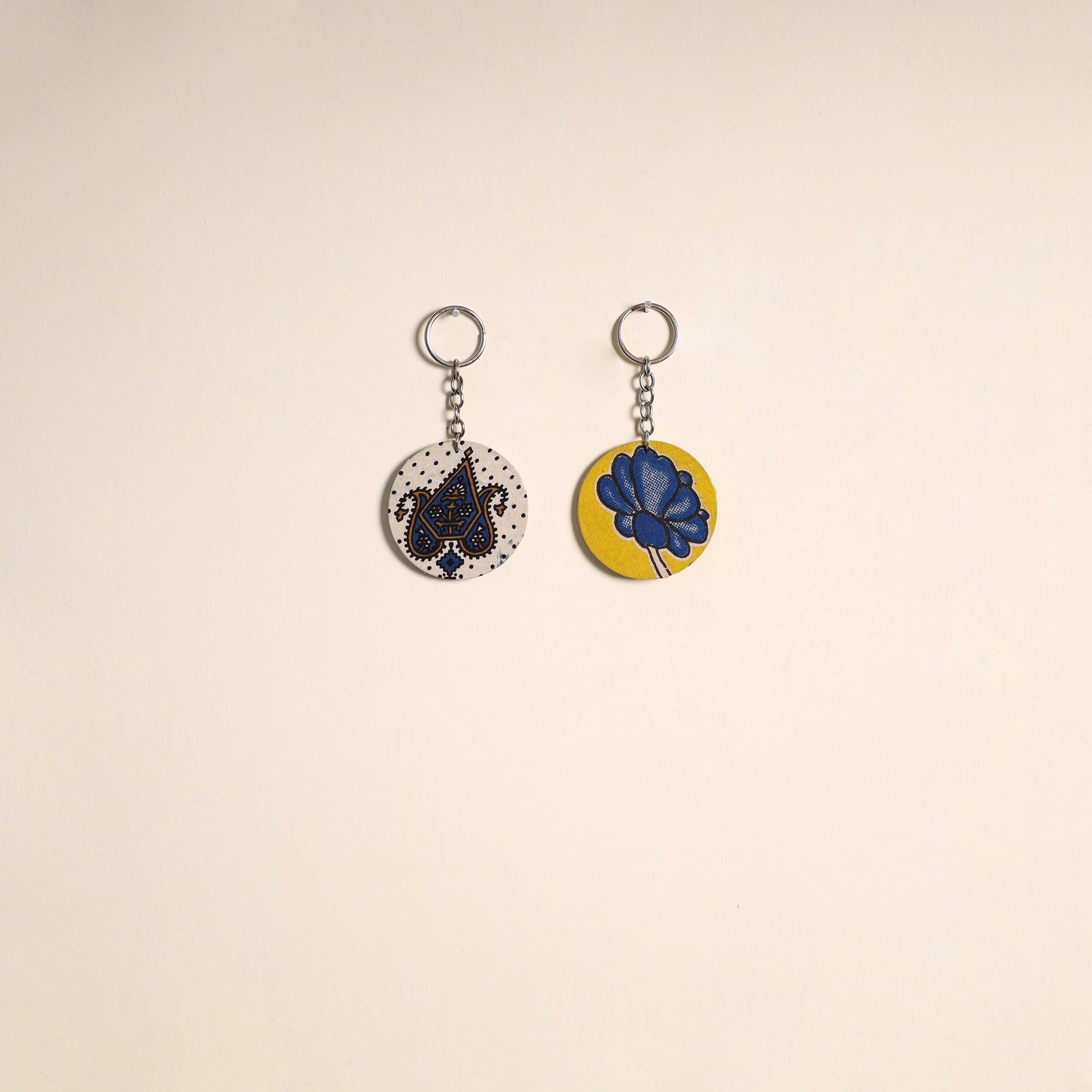 Multicolor - fabric-embellished wood keychain (set of 2) 04