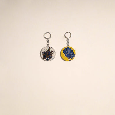 Multicolor - fabric-embellished wood keychain (set of 2) 04