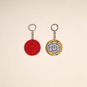 Multicolor - fabric-embellished wood keychain (set of 2) 09